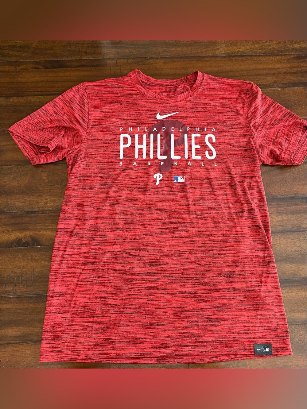 Nike Philadelphia Phillies MLB Dri-FIT Red Heather Performance Tee Medium